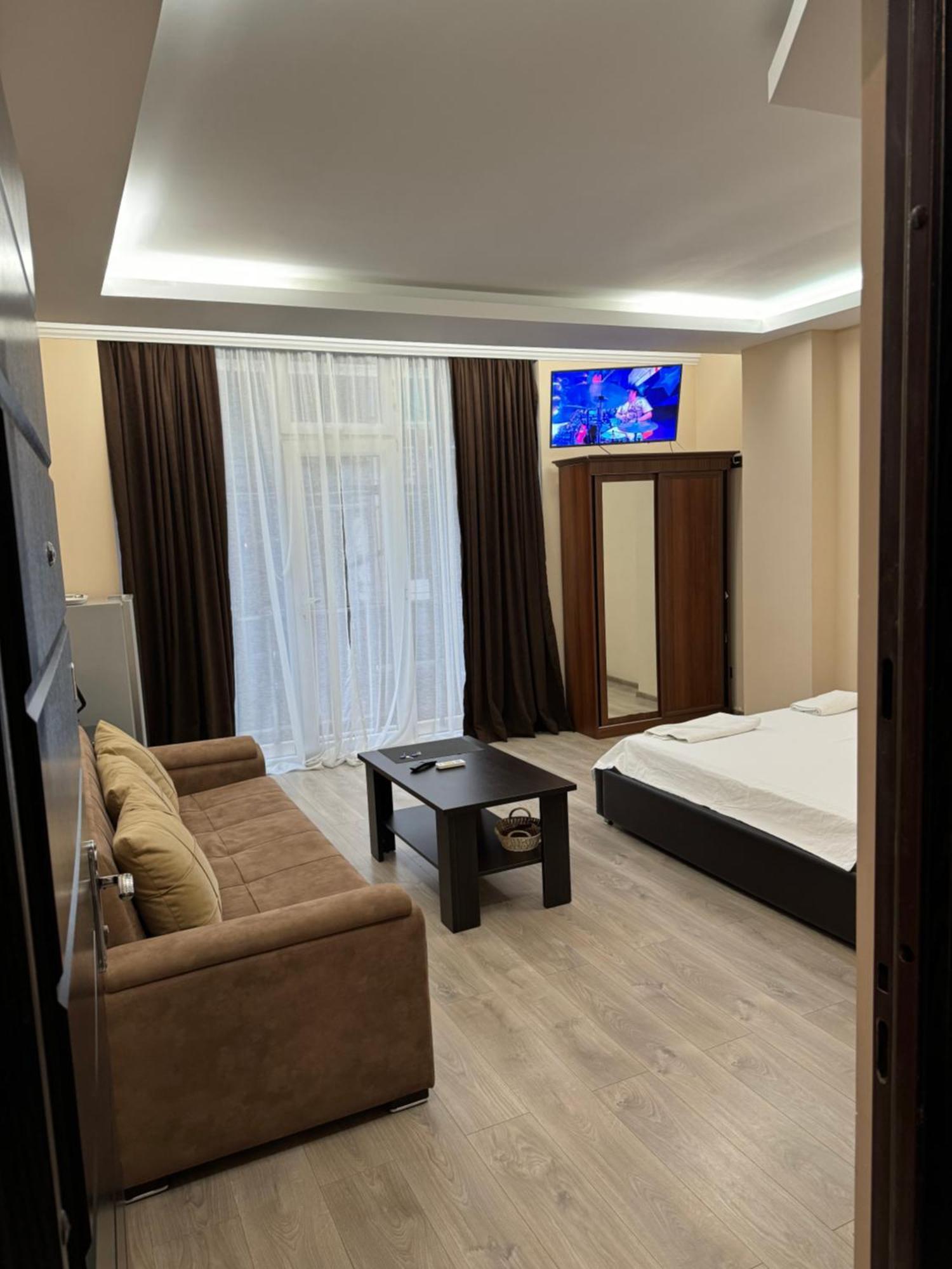 Iko'S Family Apartments Batumi Eksteriør bilde