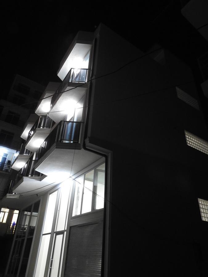 Iko'S Family Apartments Batumi Eksteriør bilde
